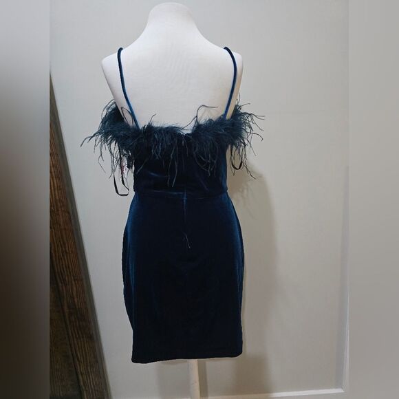 Betsy & Adam A5909 Velvet Feather Trim Ruched Dress NWT SZ 12 Blue - Picture 3 of 4